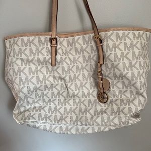 Michael Kors tote